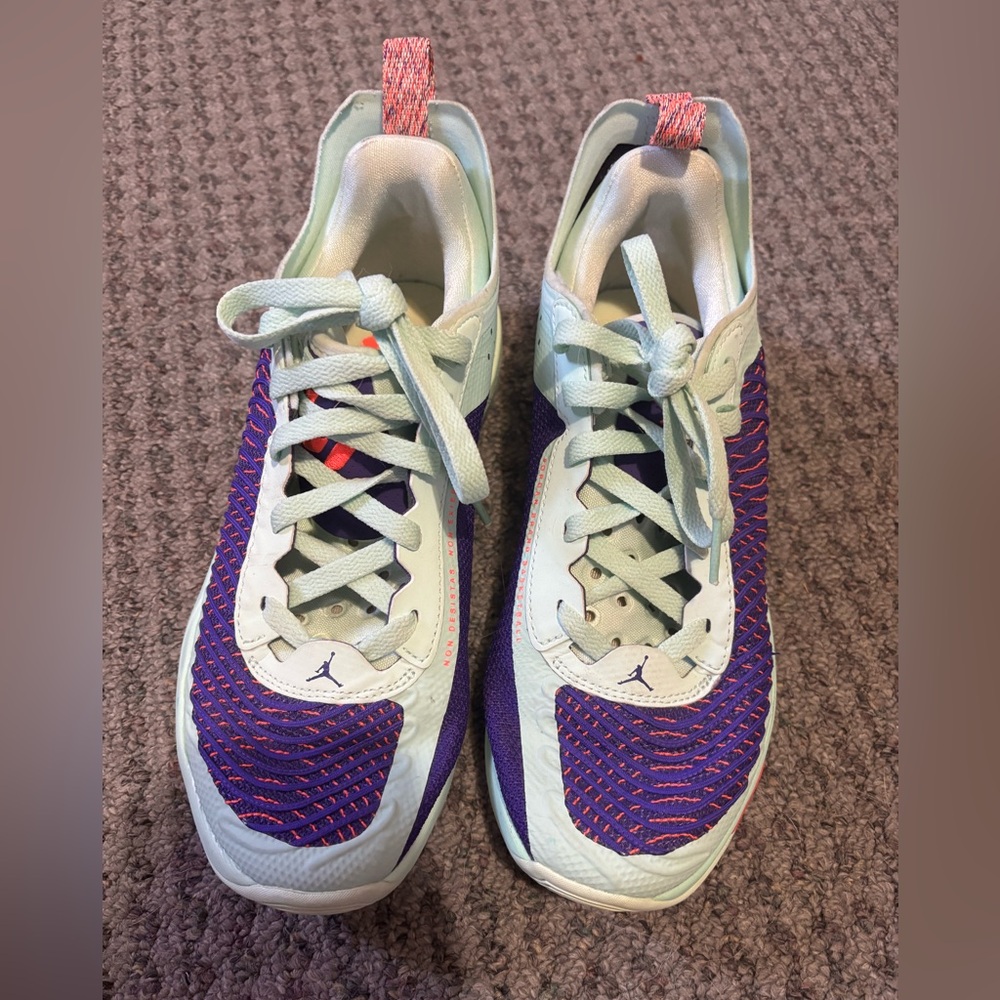 Jordan Kids Sneakers in Purple and White